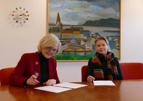 COVID-19: Frá undirritun samnings um bóluefnakaup