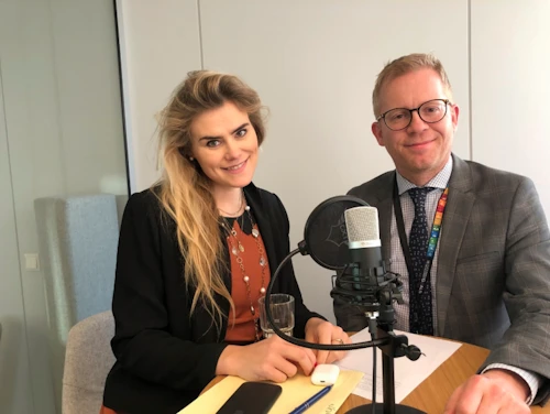 Helen Inga S. von Ernst, sérfræðingur hjá utanríkisráðuneytinu, og Sveinn H. Guðmarsson, upplýsingafulltrúi.