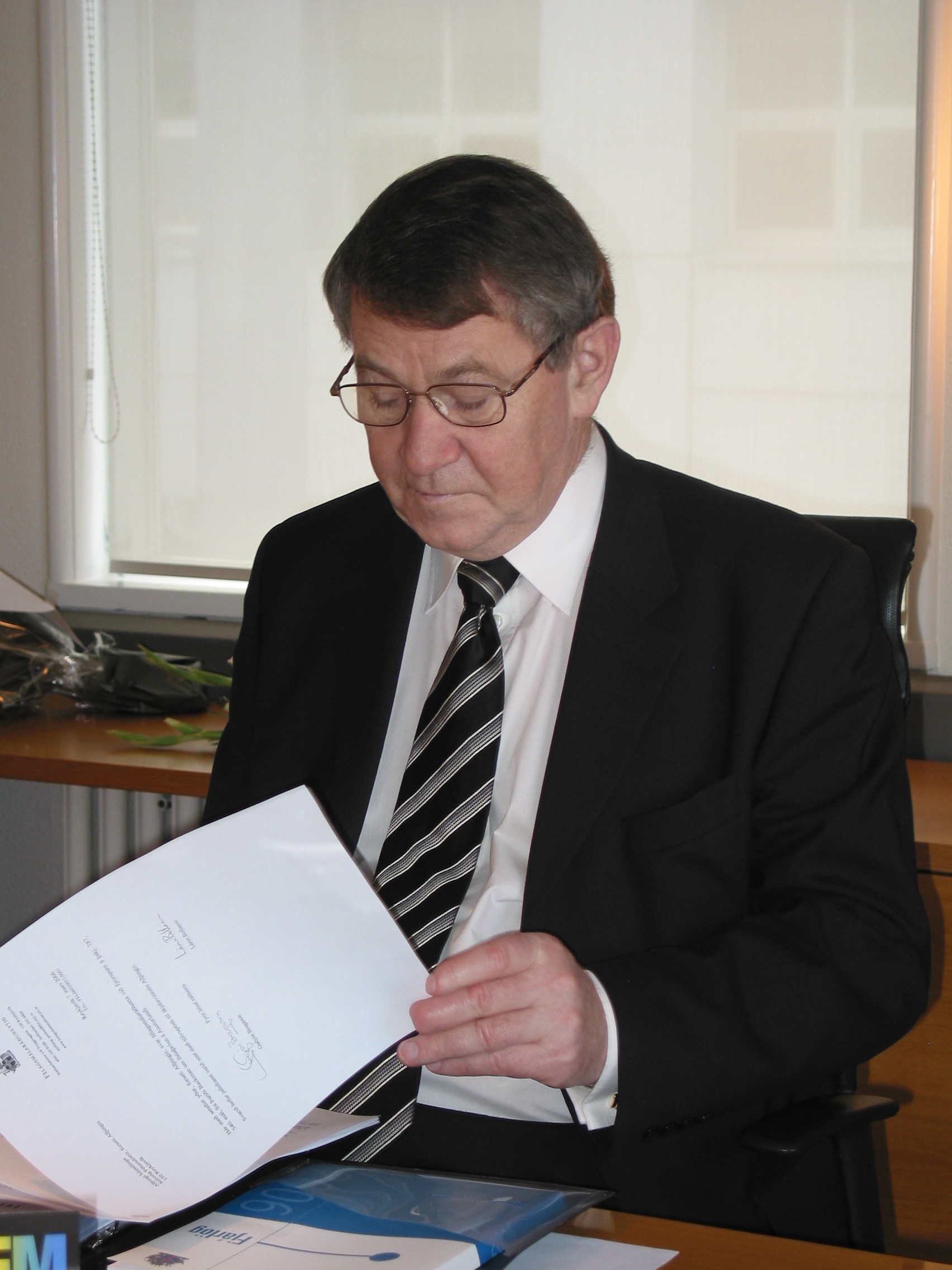 Jón Kristjánsson, félagsmálaráðherra